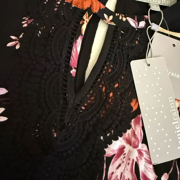 Daniel Rainn Black Blouse with Pink Floral Design - NWT - XS - Picture 4 of 8